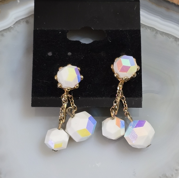 Vintage AB Coated Acrylic Bead Clip On Dangle Earrings - Picture 2 of 9